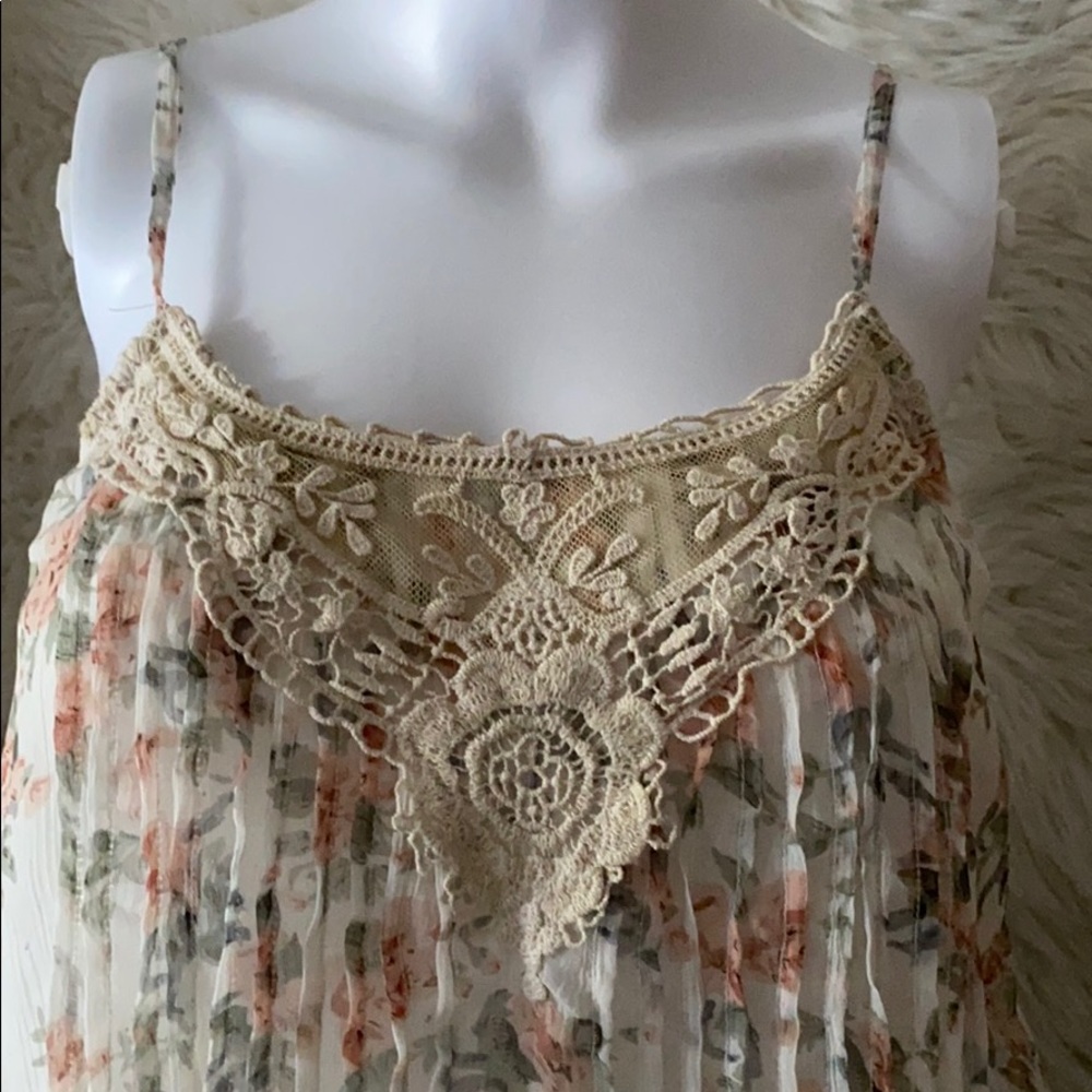 Blouse - Picture 2 of 2